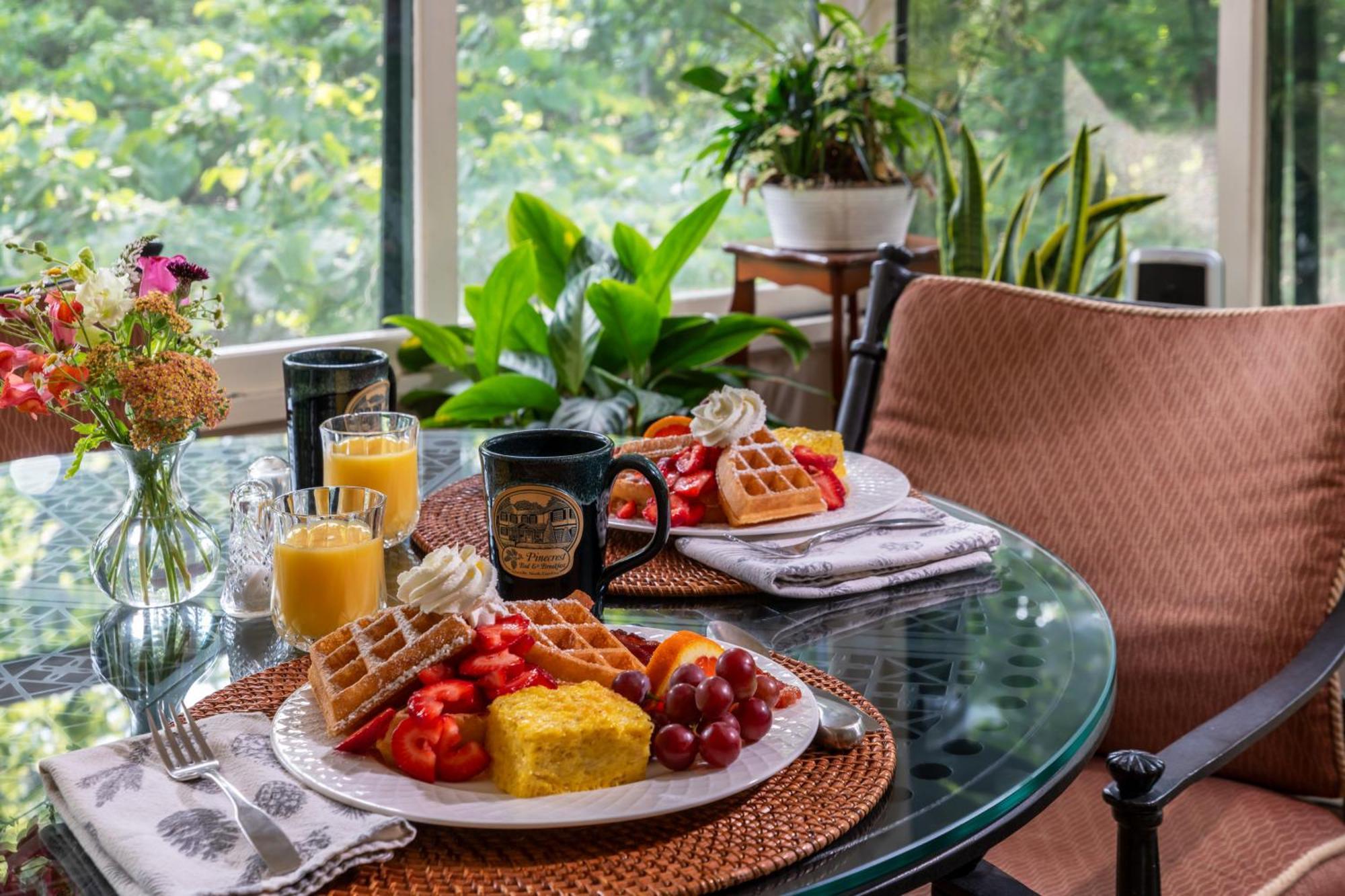 Pinecrest Bed & Breakfast Asheville Ngoại thất bức ảnh